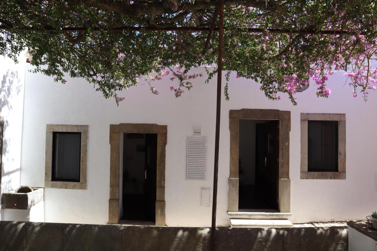 Os Agostos Exterior foto